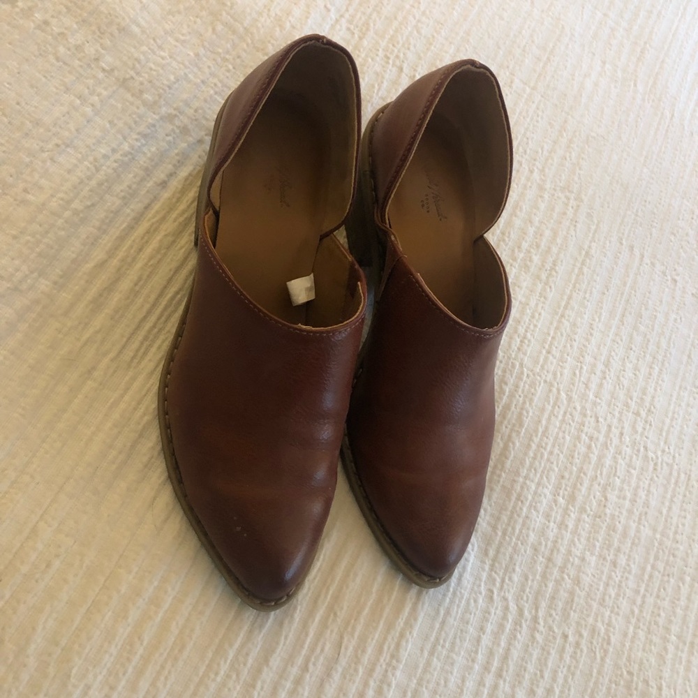 Universal Thread Rylie Cognac Faux Leather Bootie